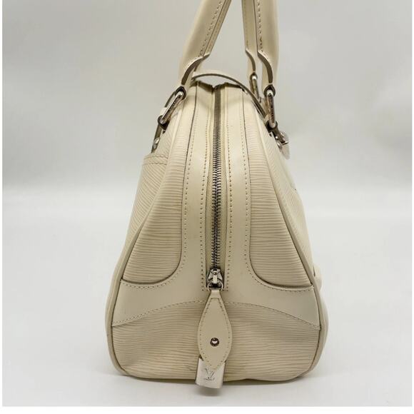 Authentic Louis Vuitton Epi Ivory Bowling Montaigne GM M5931J Handbag - Picture 7 of 16